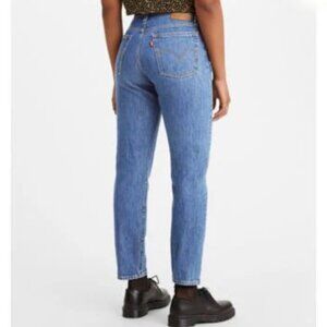 Levi's Wedgie Fit Ankle Jeans